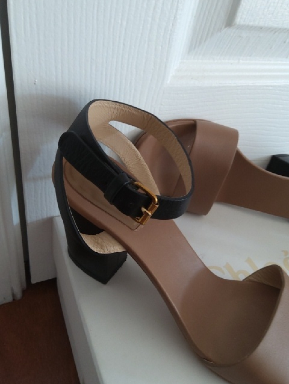 CHLOE Open Toe Taupe & Black Heeled Shoes - Picture 4 of 7